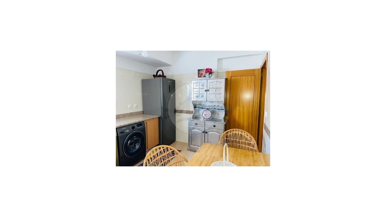 Apartamento T1 para Venda em Luz Foto 6