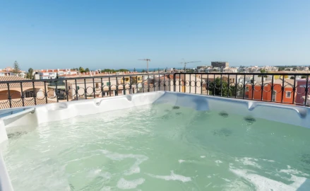 Negócio para Venda em Lagos (São Sebastião e Santa Maria)