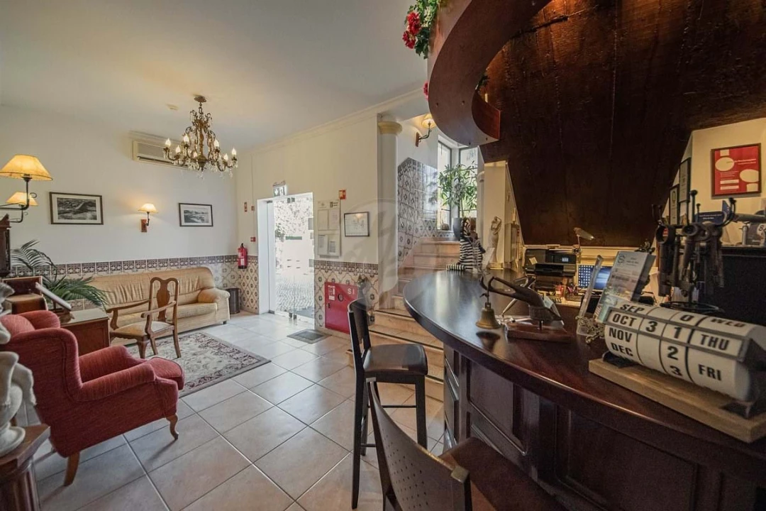 Negócio para Venda em Lagos (São Sebastião e Santa Maria) Foto 2