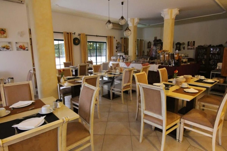 Negócio para Venda em Lagos (São Sebastião e Santa Maria) Foto 20