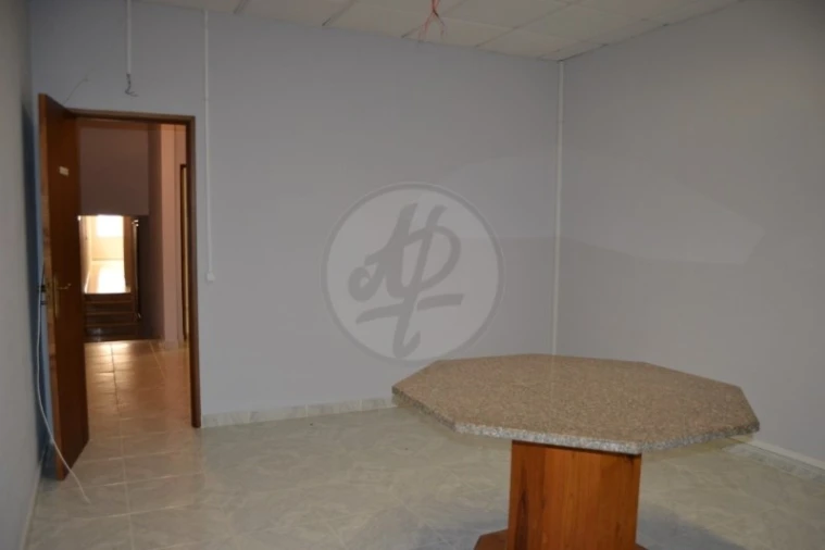 Negócio para Venda em Lagos (São Sebastião e Santa Maria) Foto 8
