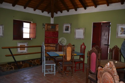 Negócio para Venda em Lagos (São Sebastião e Santa Maria)