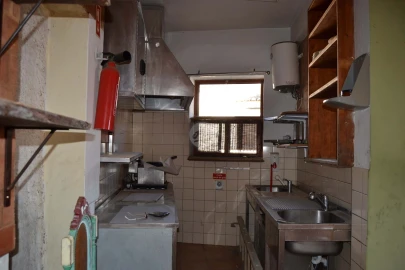 Negócio para Venda em Lagos (São Sebastião e Santa Maria)