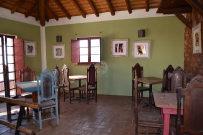 Negócio para Venda em Lagos (São Sebastião e Santa Maria)