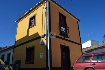 Negócio para Venda em Lagos (São Sebastião e Santa Maria)