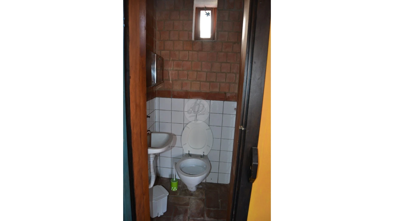 Negócio para Venda em Lagos (São Sebastião e Santa Maria) Foto 11