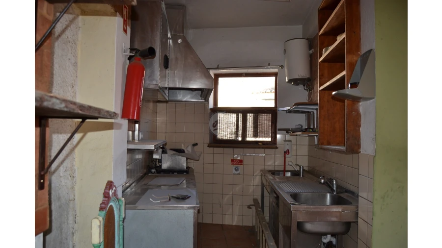 Negócio para Venda em Lagos (São Sebastião e Santa Maria) Foto 10