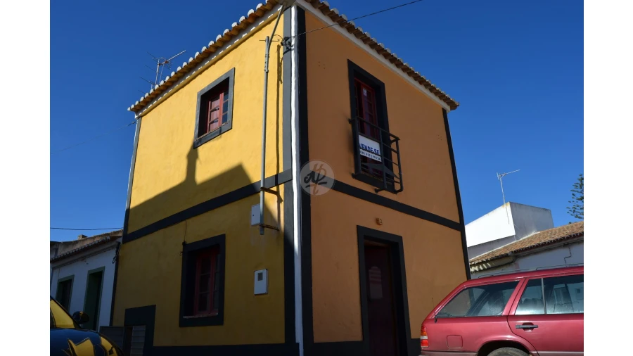 Negócio para Venda em Lagos (São Sebastião e Santa Maria) Foto 1