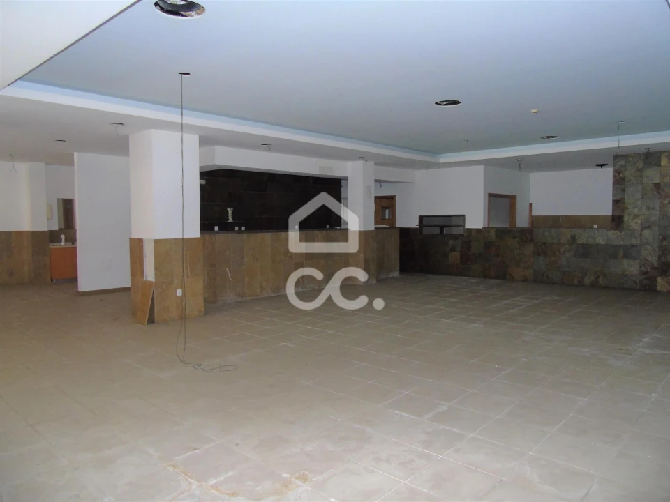 Negócio para Arrendamento em Selho (São Jorge) Foto 7