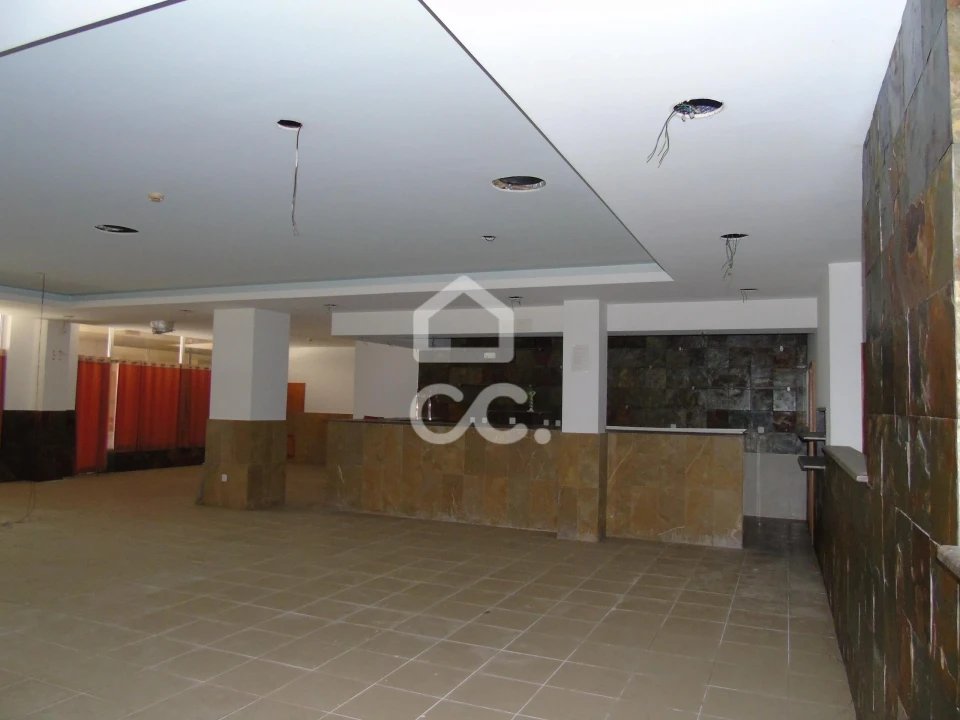 Negócio para Arrendamento em Selho (São Jorge) Foto 6