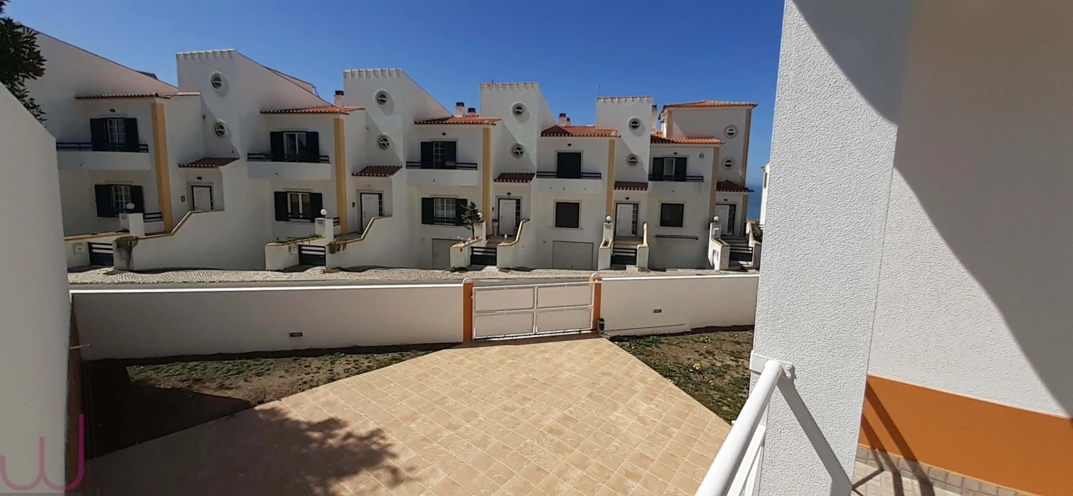 Moradia T4 para Venda em Ericeira Foto 2