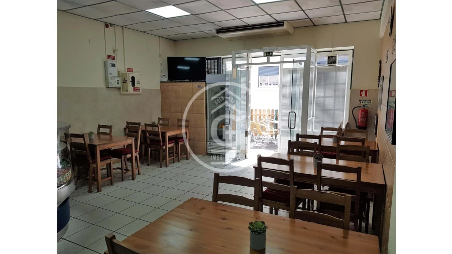 Negócio para Venda em Almeirim Foto 13