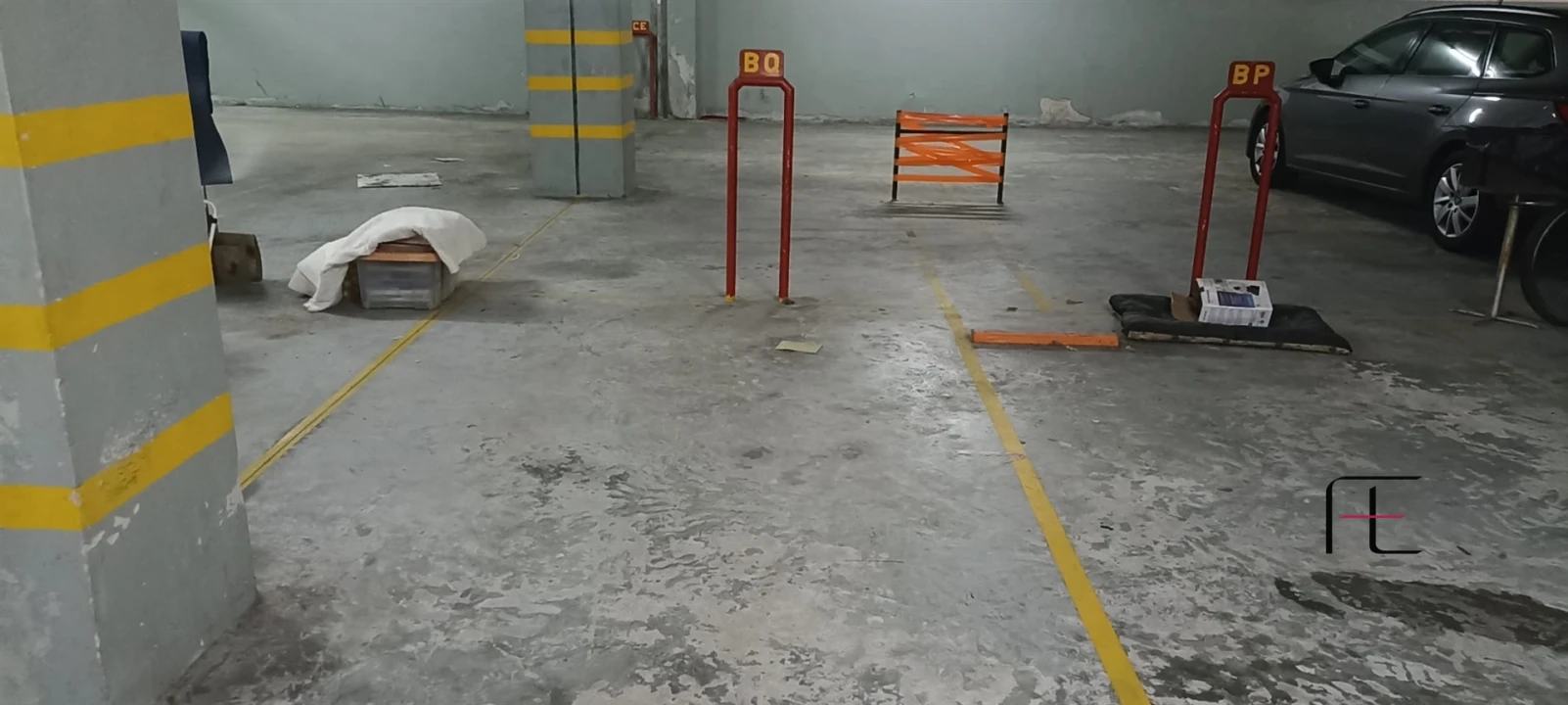 Garagem para Venda em Vilar de Andorinho Foto 6