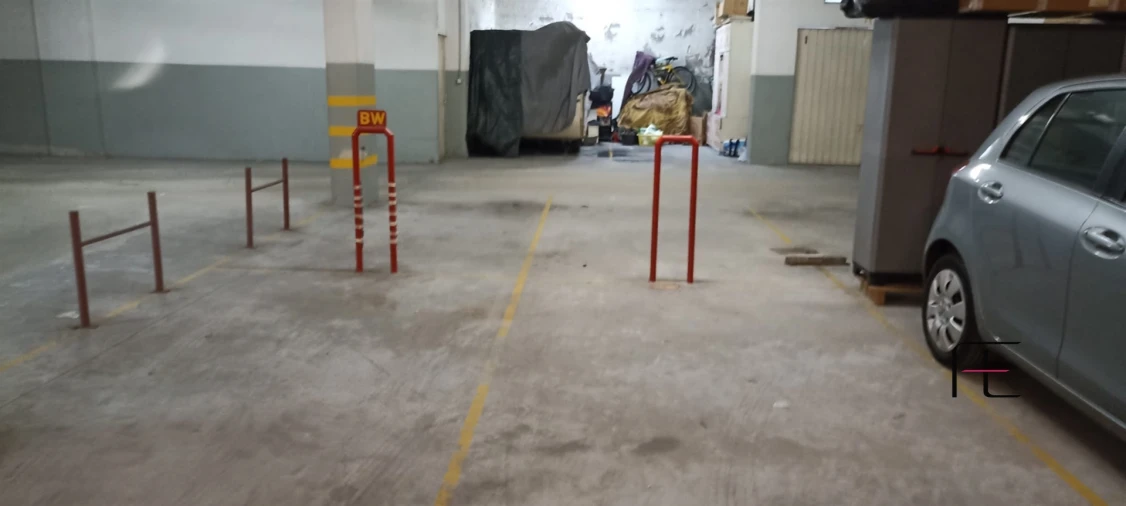 Garagem para Venda em Vilar de Andorinho Foto 5