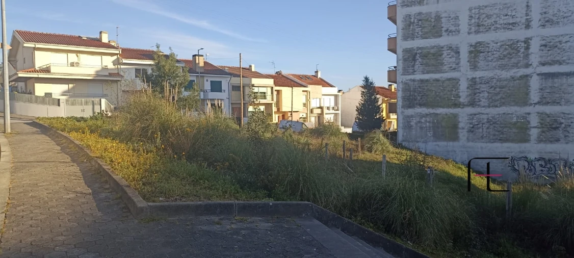 Terreno para Venda em Avintes Foto 4