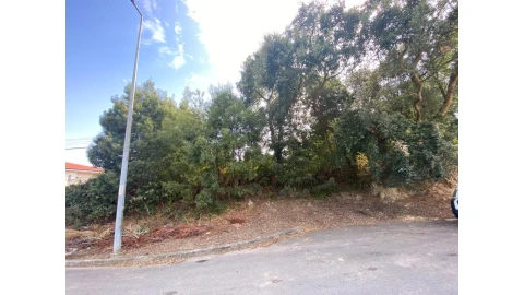 Terreno para Venda em Serzedo e Perosinho