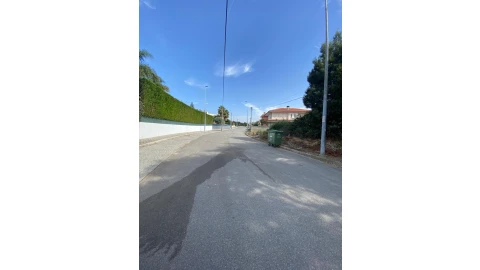 Terreno para Venda em Serzedo e Perosinho