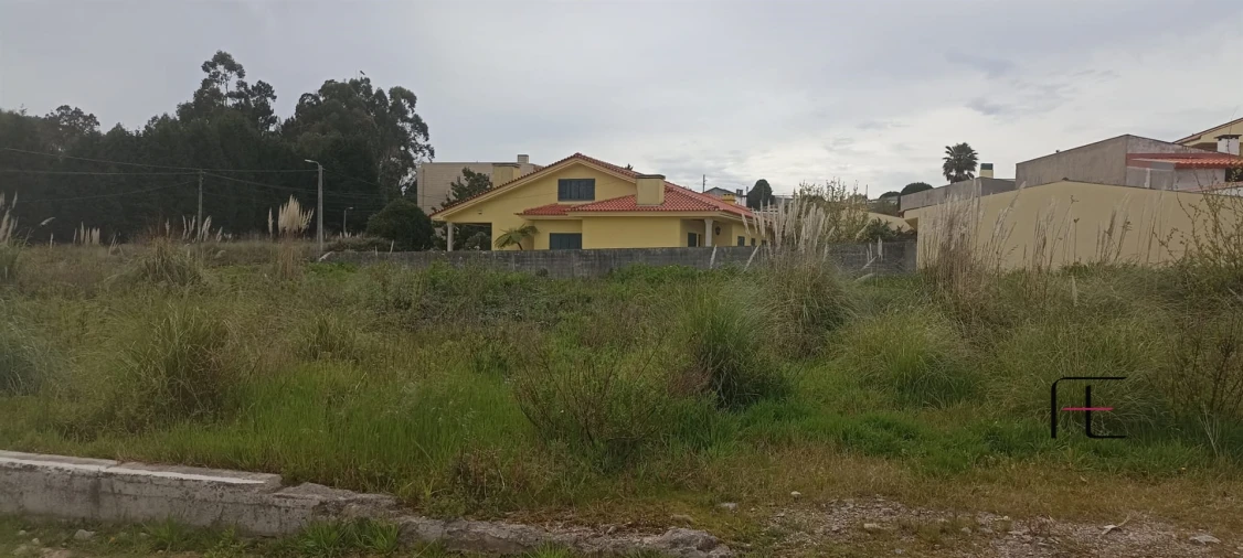 Terreno para Venda em Serzedo e Perosinho