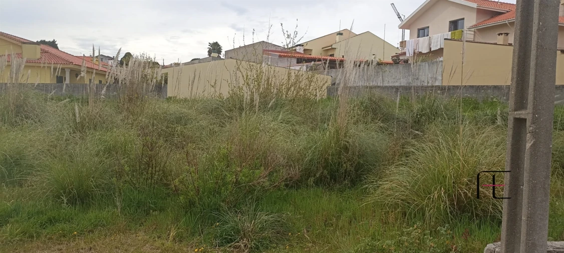 Terreno para Venda em Serzedo e Perosinho Foto 5