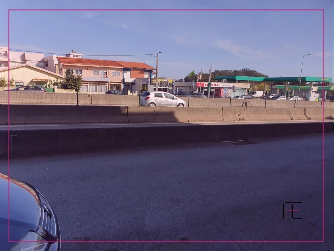 Loja para Venda em Gulpilhares e Valadares Foto 17