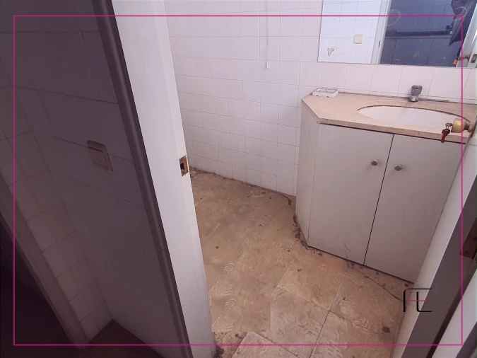 Loja para Venda em Gulpilhares e Valadares Foto 25