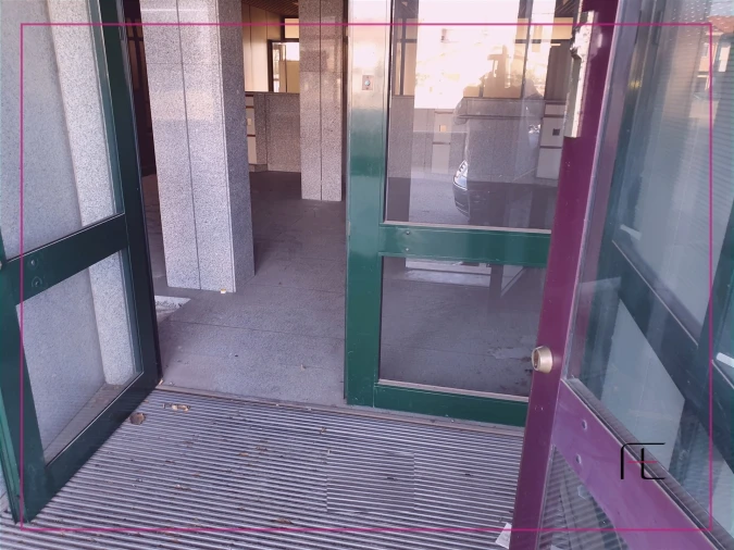 Loja para Venda em Gulpilhares e Valadares Foto 2