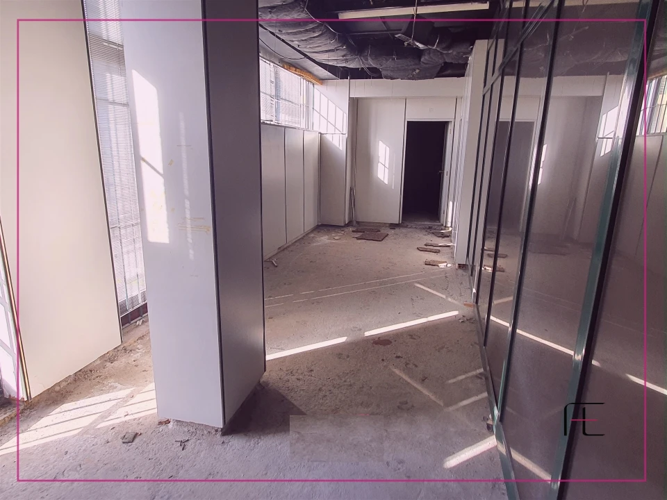 Loja para Venda em Gulpilhares e Valadares Foto 20