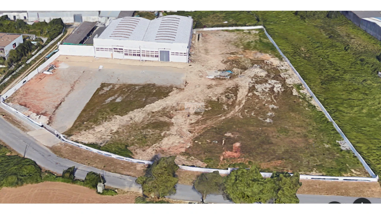 Terreno para Venda em Paramos Foto 1