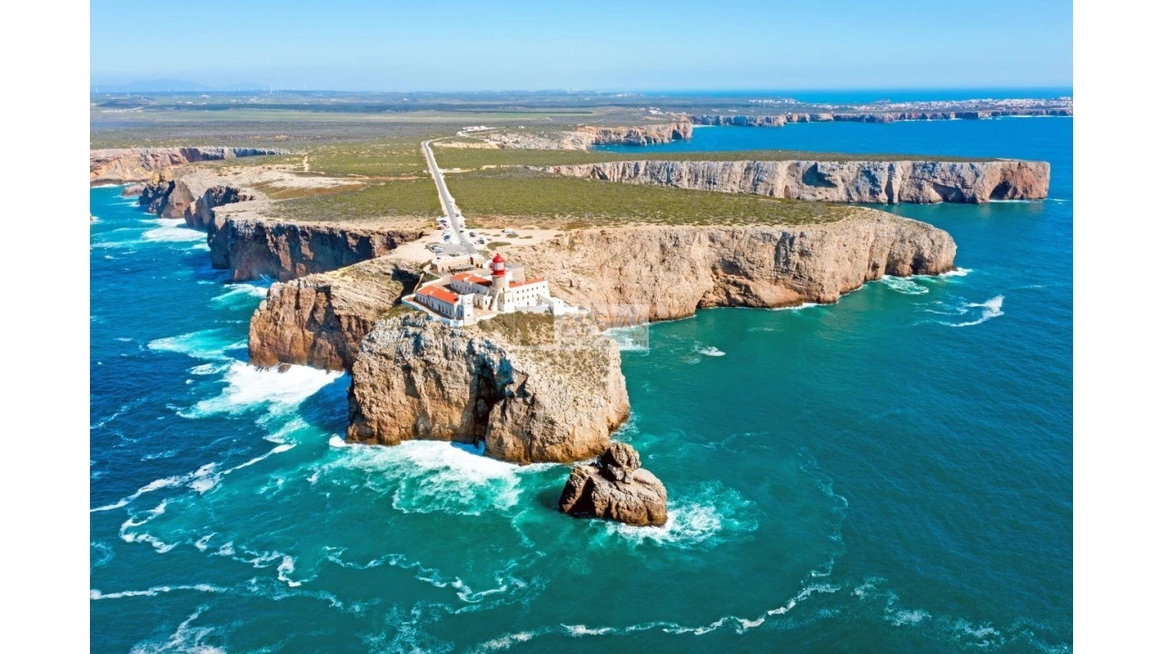 Terreno para Venda em Vila de Sagres Foto 2