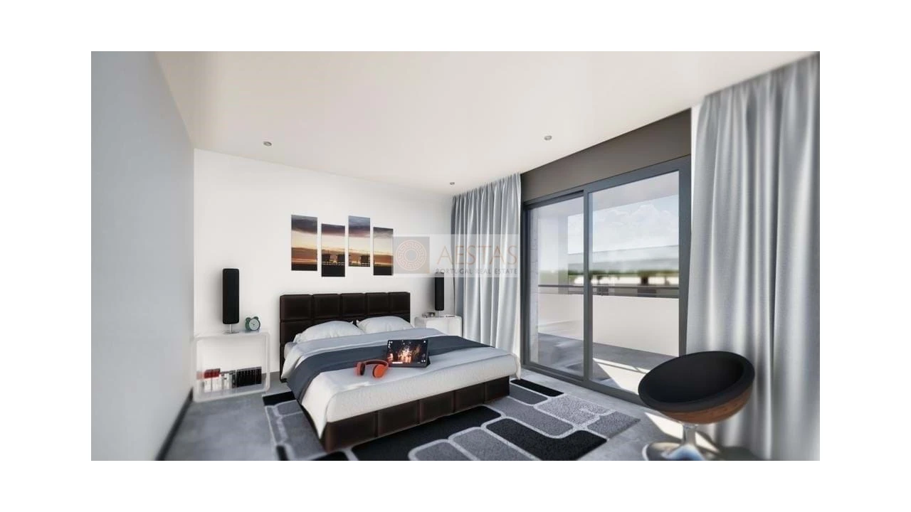 Apartamento T3 para Venda em Portimão Foto 7