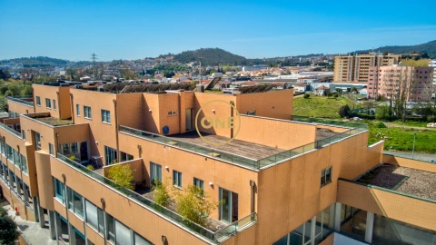 Apartamento T3 para Venda em Vila Nova de Famalicão e Calendário