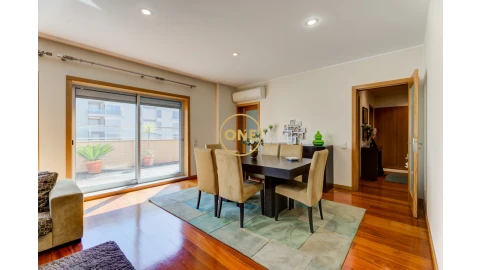 Apartamento T3 para Venda em Vila Nova de Famalicão e Calendário