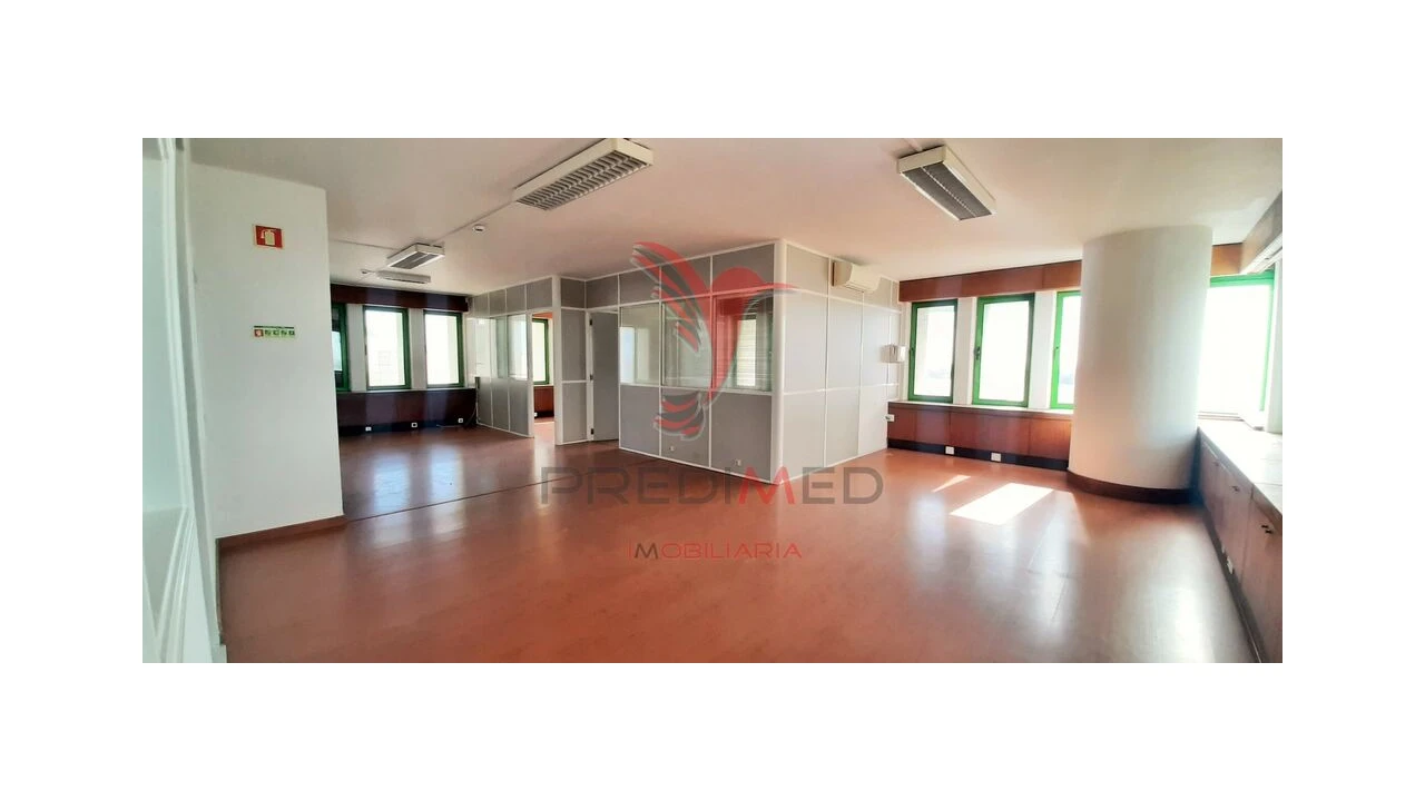 Escritório para Venda em Vila Franca de Xira Foto 14