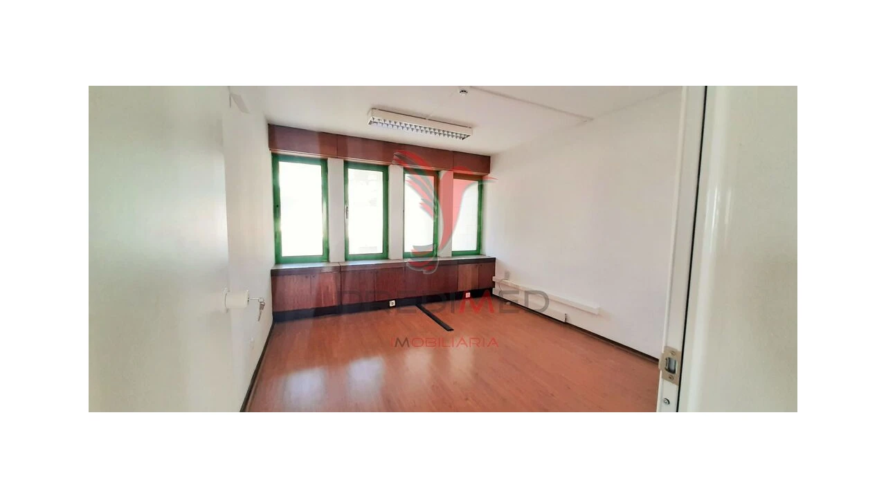 Escritório para Venda em Vila Franca de Xira Foto 10