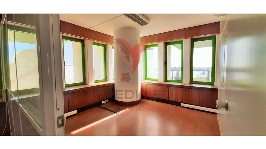 Escritório para Venda em Vila Franca de Xira Foto 9