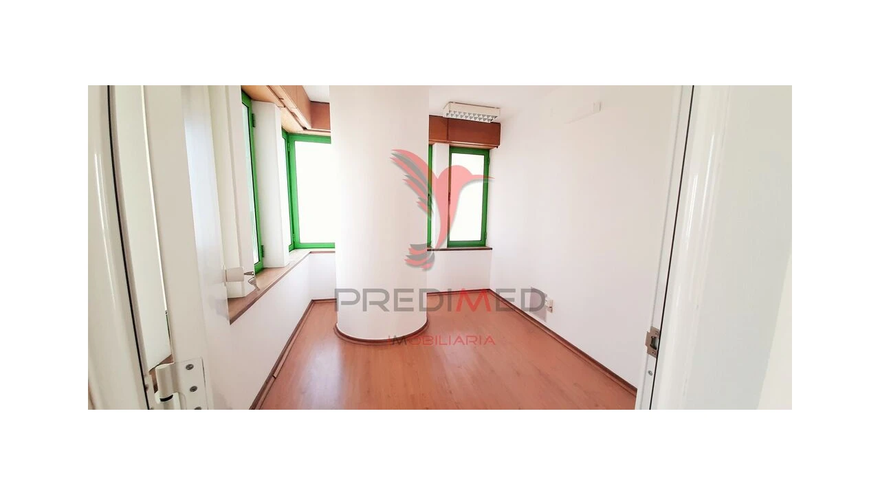 Escritório para Arrendamento em Vila Franca de Xira Foto 12