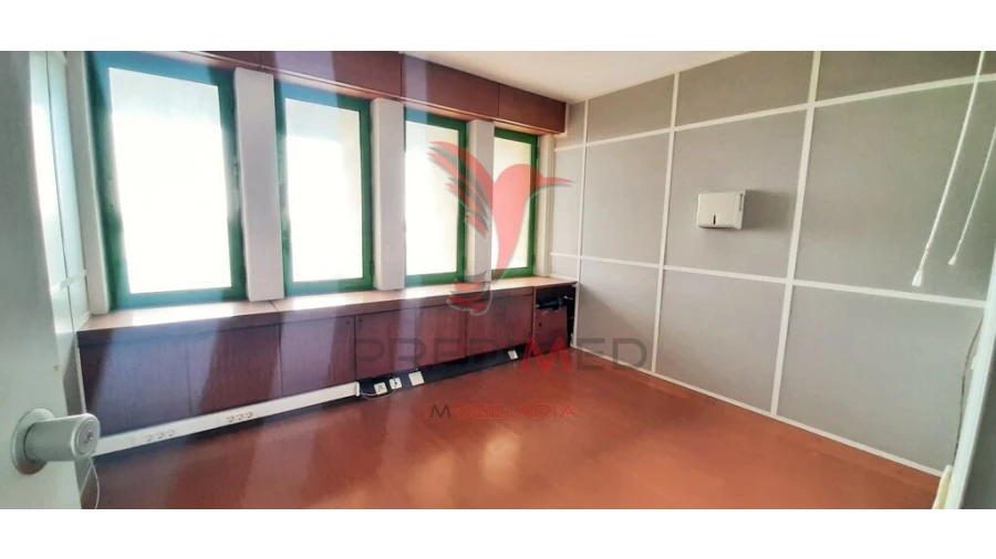 Escritório para Arrendamento em Vila Franca de Xira Foto 13