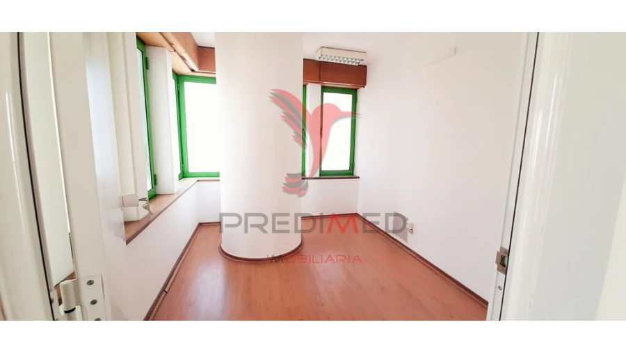 Escritório para Arrendamento em Vila Franca de Xira Foto 12