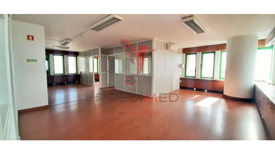 Escritório para Arrendamento em Vila Franca de Xira Foto 14