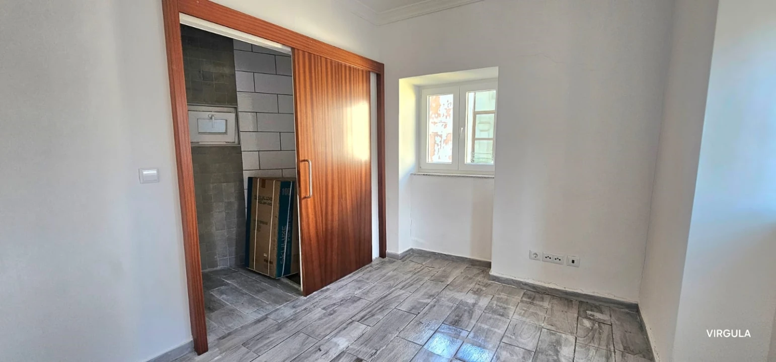 Moradia T1 para Venda em Ferro Foto 16