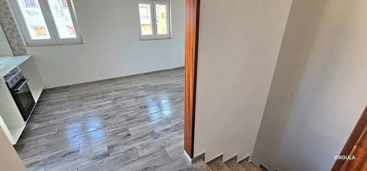 Moradia T1 para Venda em Ferro Foto 6