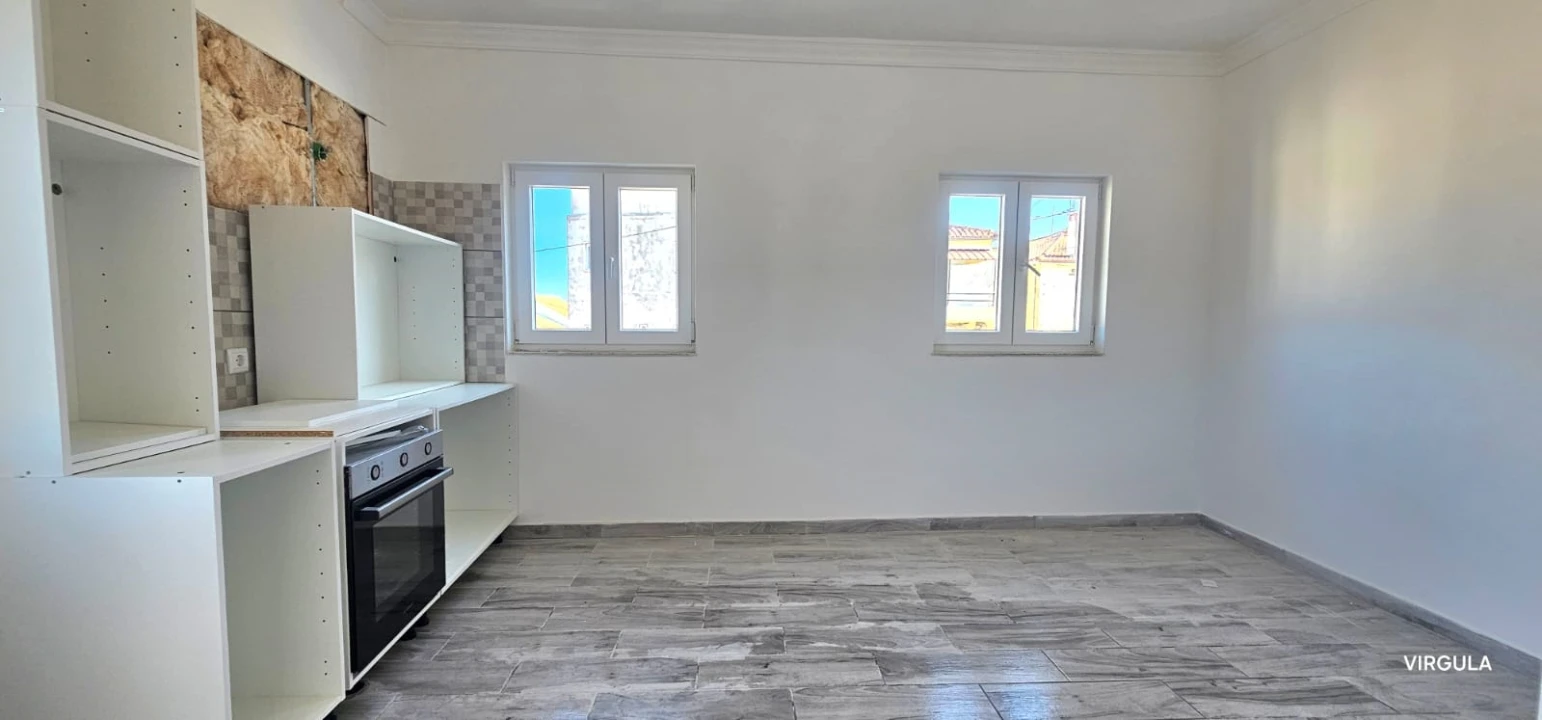 Moradia T1 para Venda em Ferro Foto 4