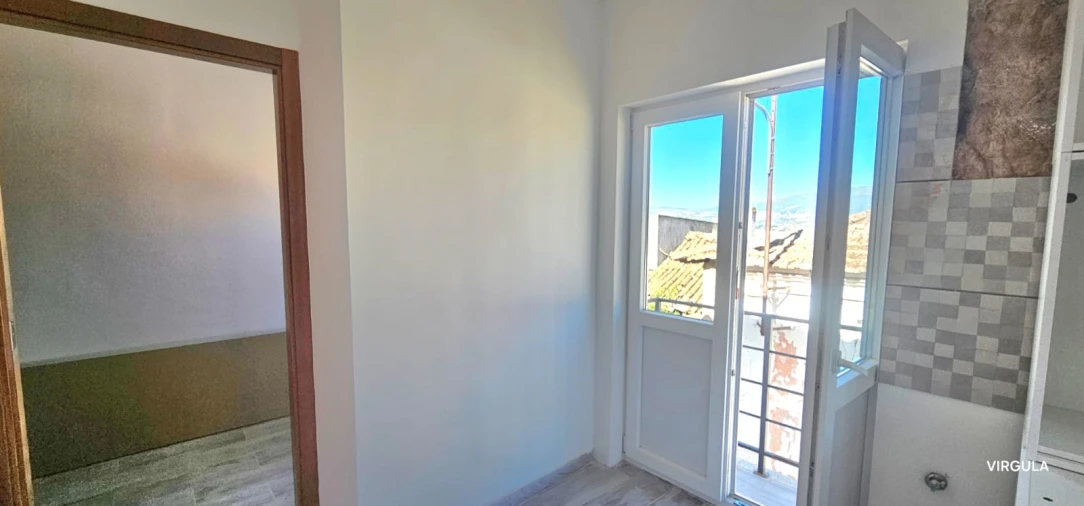 Moradia T1 para Venda em Ferro Foto 8