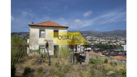 Moradia T3 para Venda em Santo Antonio