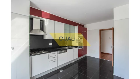 Apartamento T3 para Venda em São Martinho