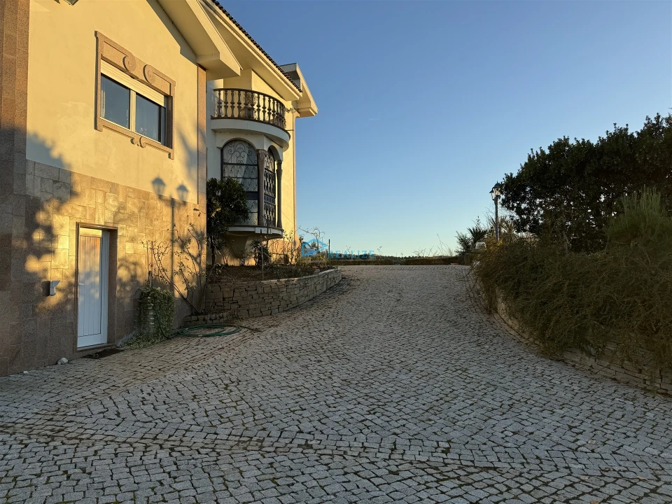Moradia T9 para Venda em Mirandela Foto 6