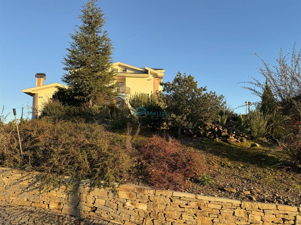 Moradia T9 para Venda em Mirandela Foto 4
