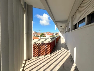 Apartamento T3 para Arrendamento em Bonfim