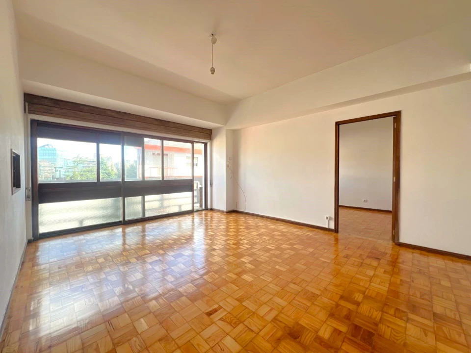 Apartamento T3 para Arrendamento em Bonfim Foto 2