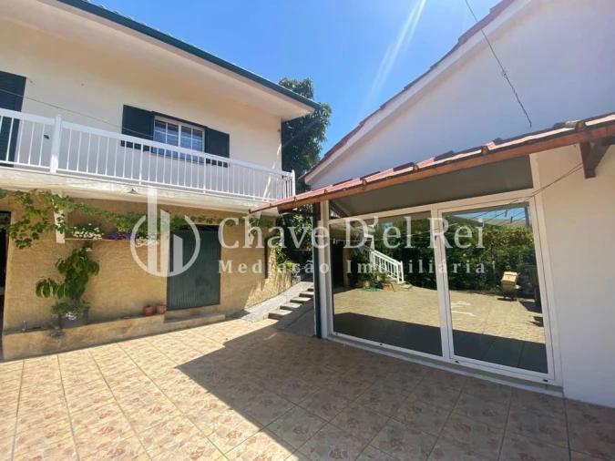 Moradia T5 para Venda em Ribafeita Foto 2